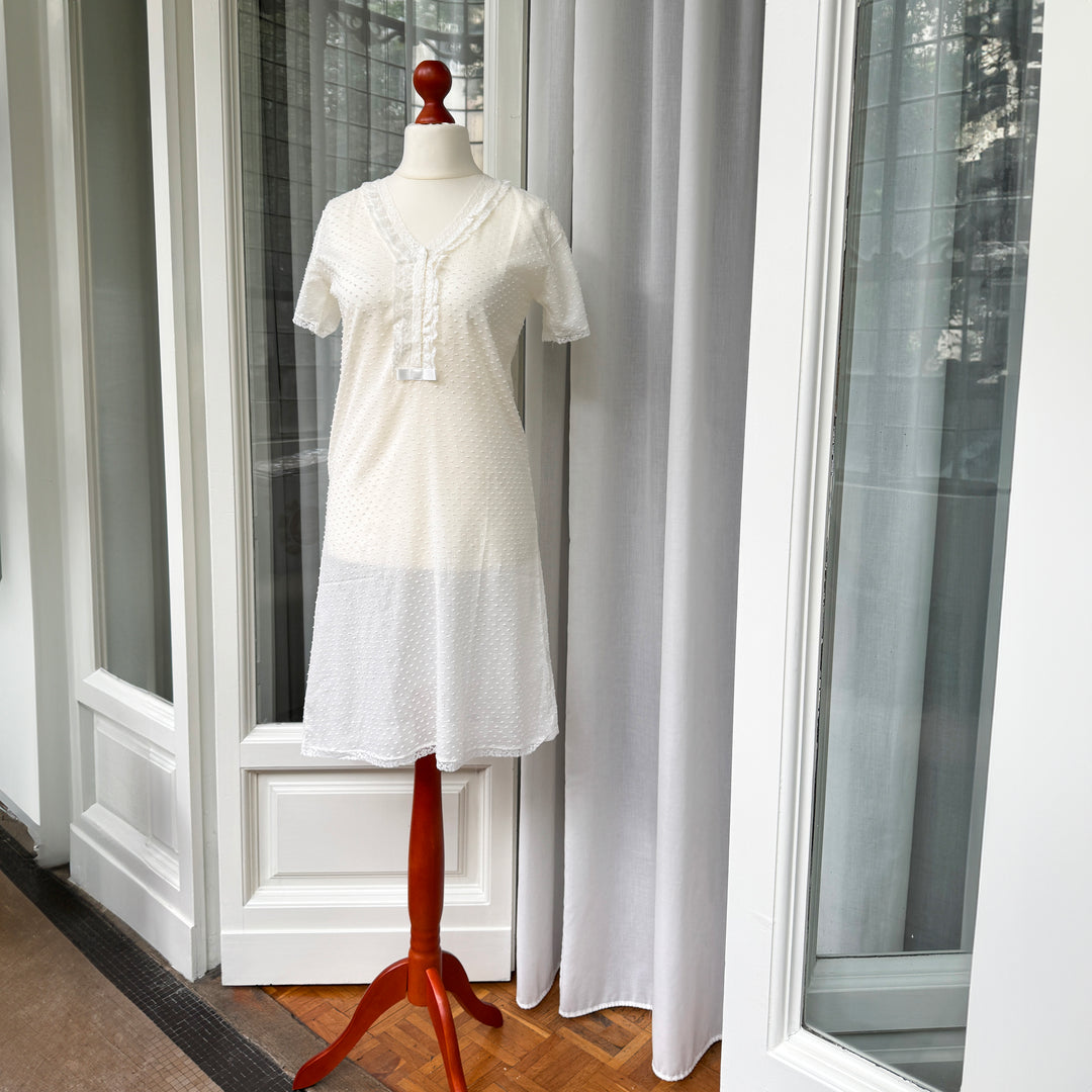 SOFIA NIGHTGOWN - WHITE PLUMETIS