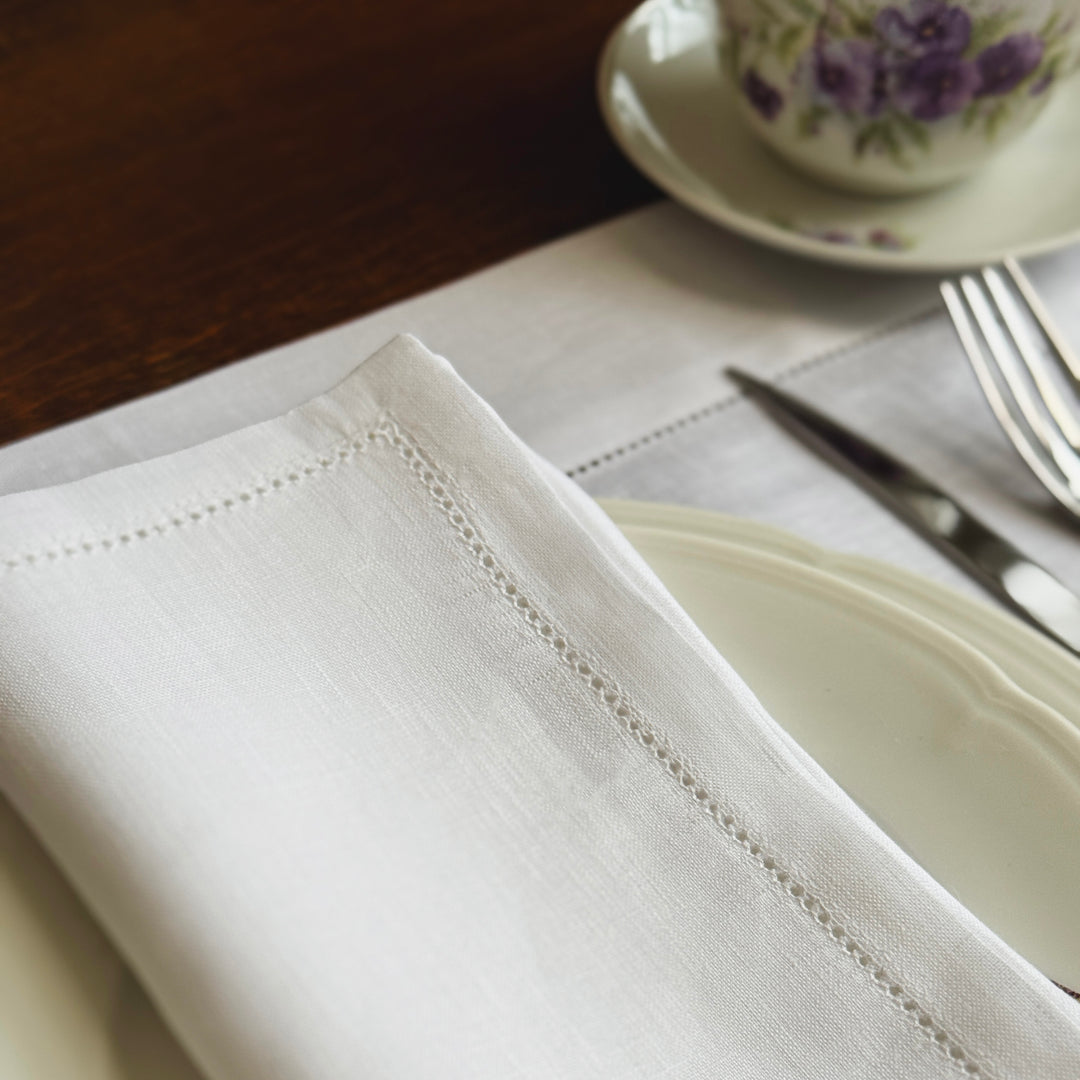 PLACEMAT SET WHITE- A JOUR