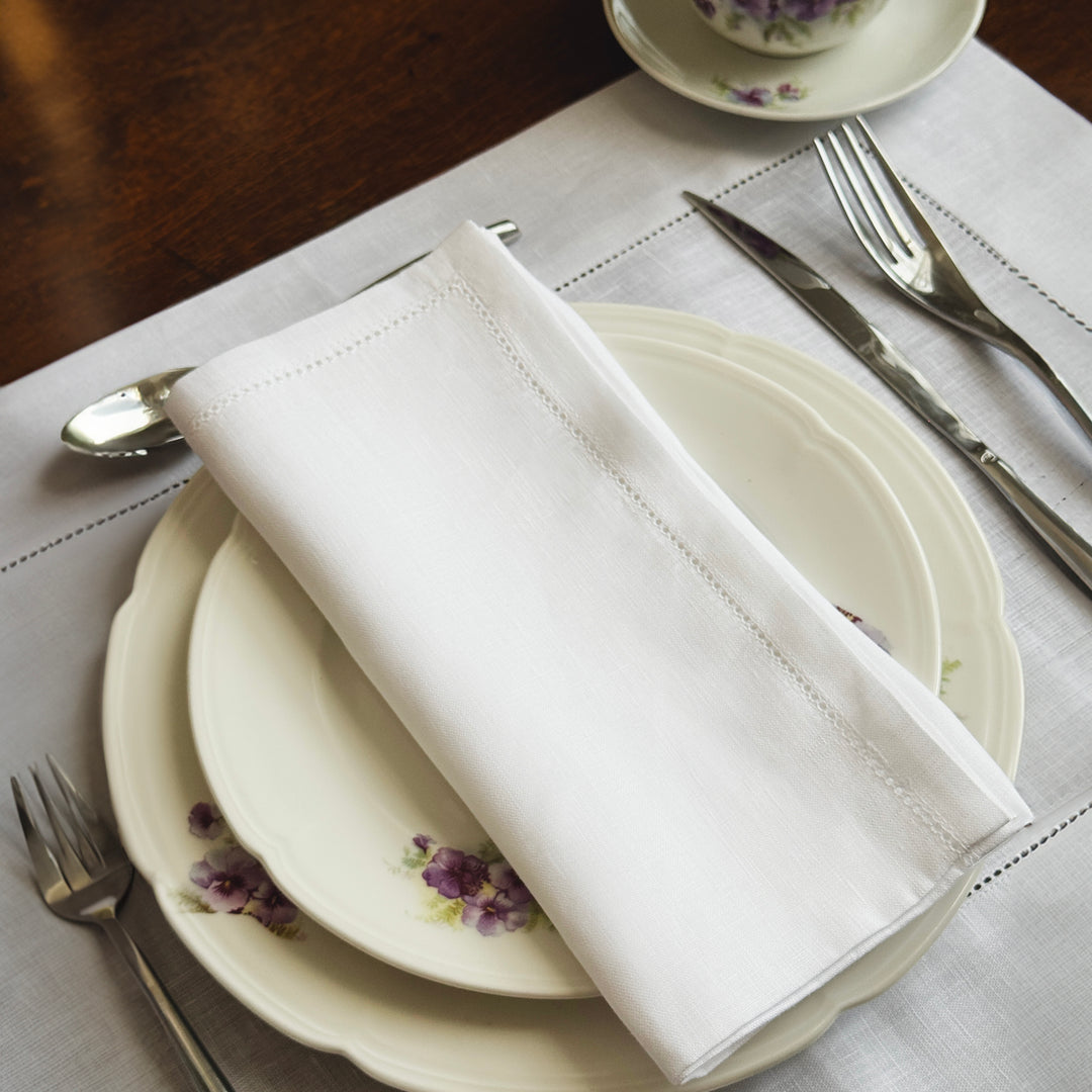 PLACEMAT SET WHITE- A JOUR