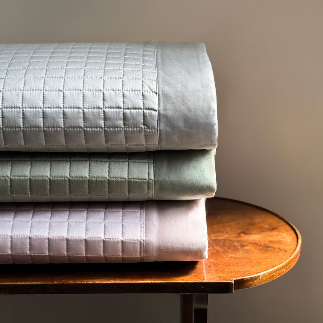 LIGHT QUILT - GREY