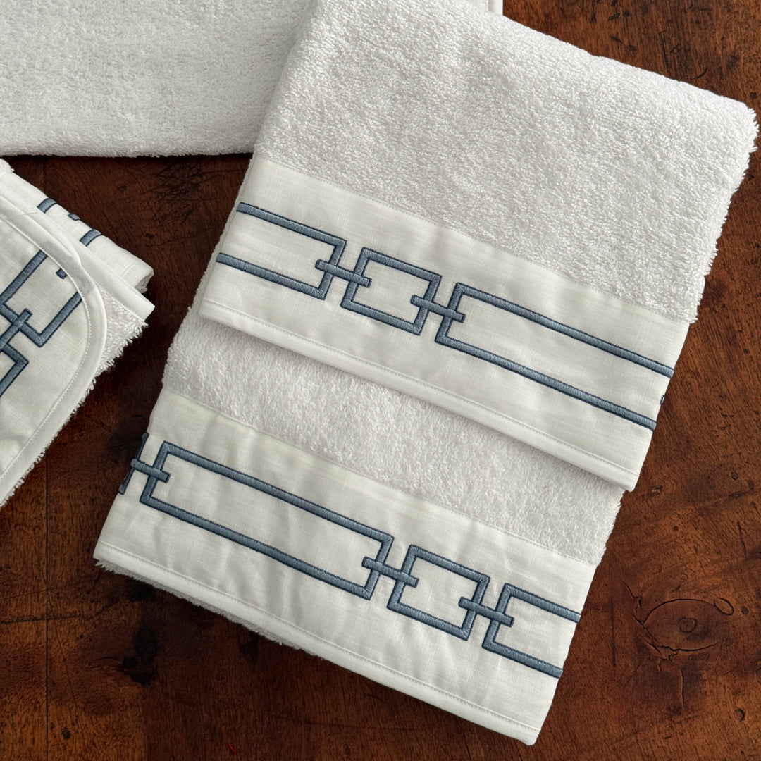 CHAINS TOWEL SET - WHITE/AVIO