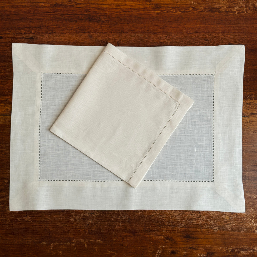 PLACEMAT CREAM - A JOUR