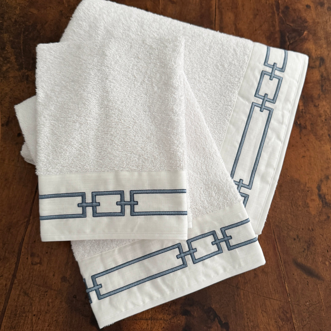 CHAINS FULL BATH SET - WHITE/AVIO