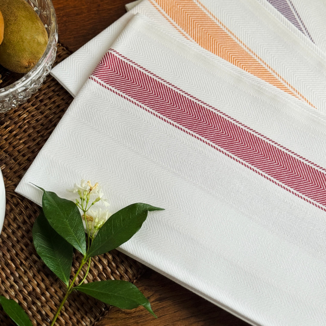 KITCHEN TOWEL - RED BAND