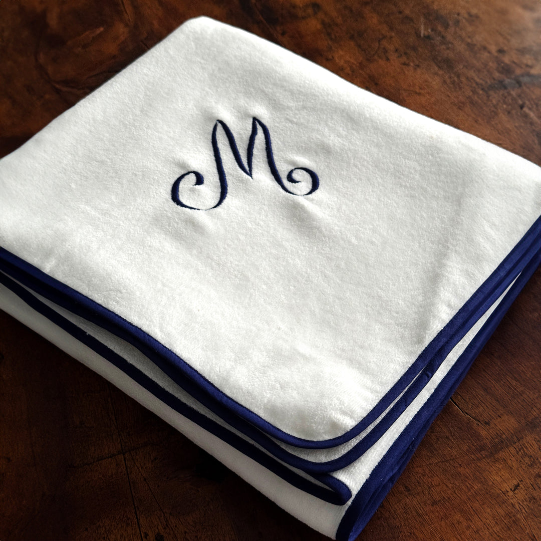 BATH SHEET - WHITE/NAVY