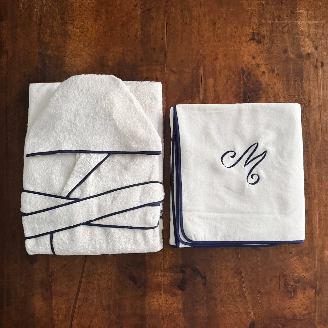 BATHROBE - WHITE/NAVY