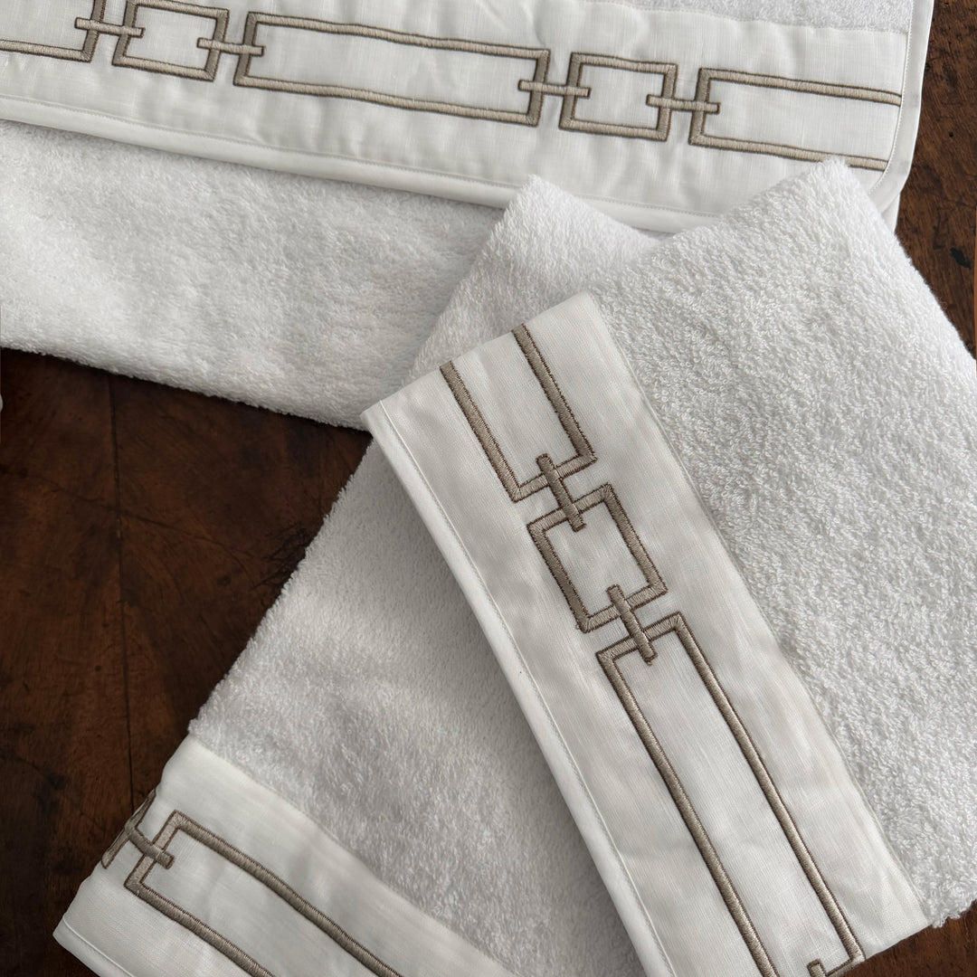 CHAINS TOWEL SET - WHITE/LIGHT GOLD